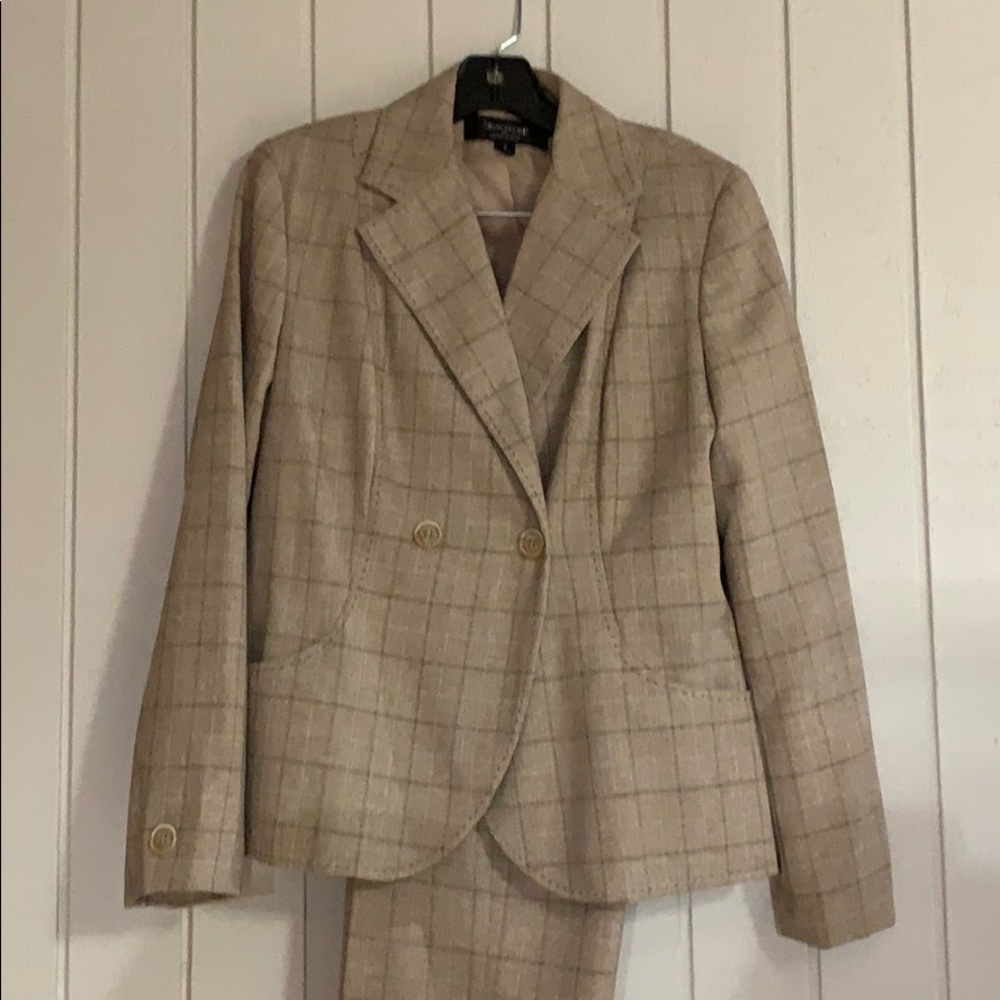 Pants Suit
